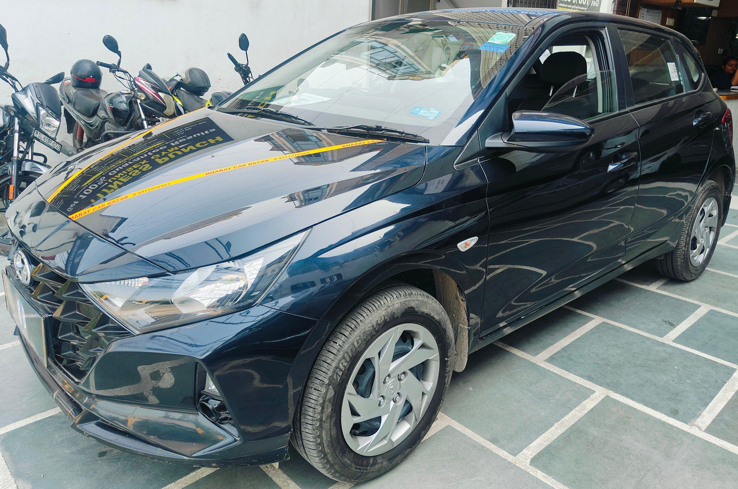 8600 KMS HYUNDAI I20 MAGNA PETROL (2021)