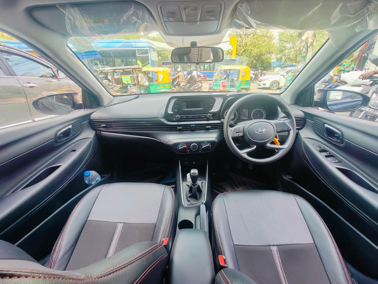 8600 KMS HYUNDAI I20 MAGNA PETROL (2021)