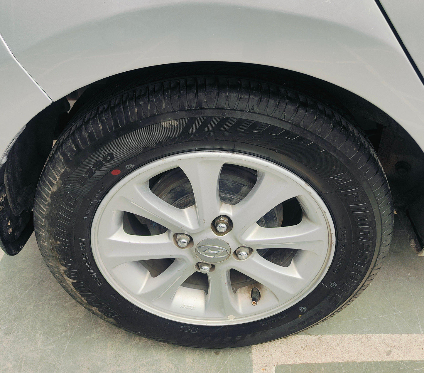 23,000 KMS HYUNDAI GRAND I10 ASTA PETROL (2014)