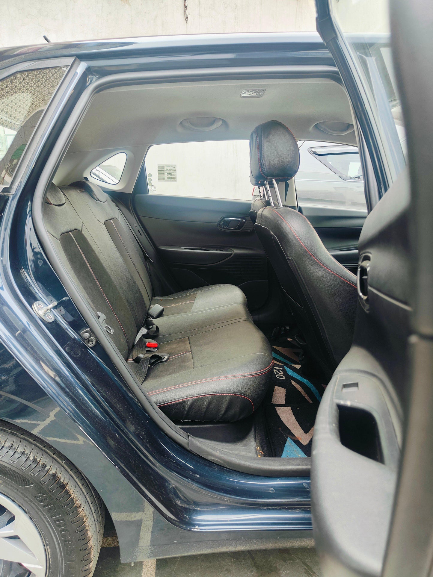 8600 KMS HYUNDAI I20 MAGNA PETROL (2021)