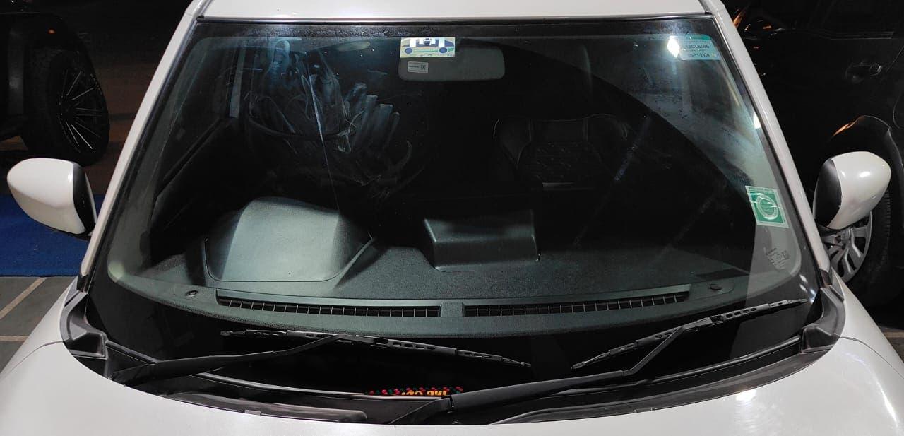 12,000 KMS MARUTI SWIFT LXI PETROL (2024)