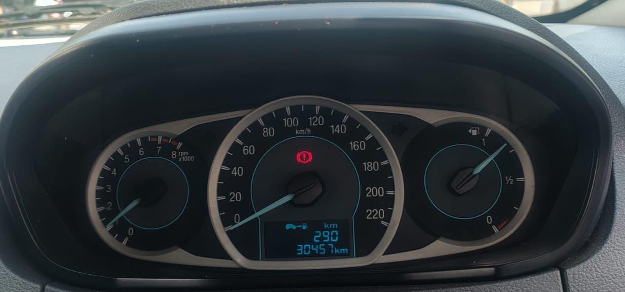 30,000 KMS FORD FIGO 1.2 TI-VCT PETROL (2015)
