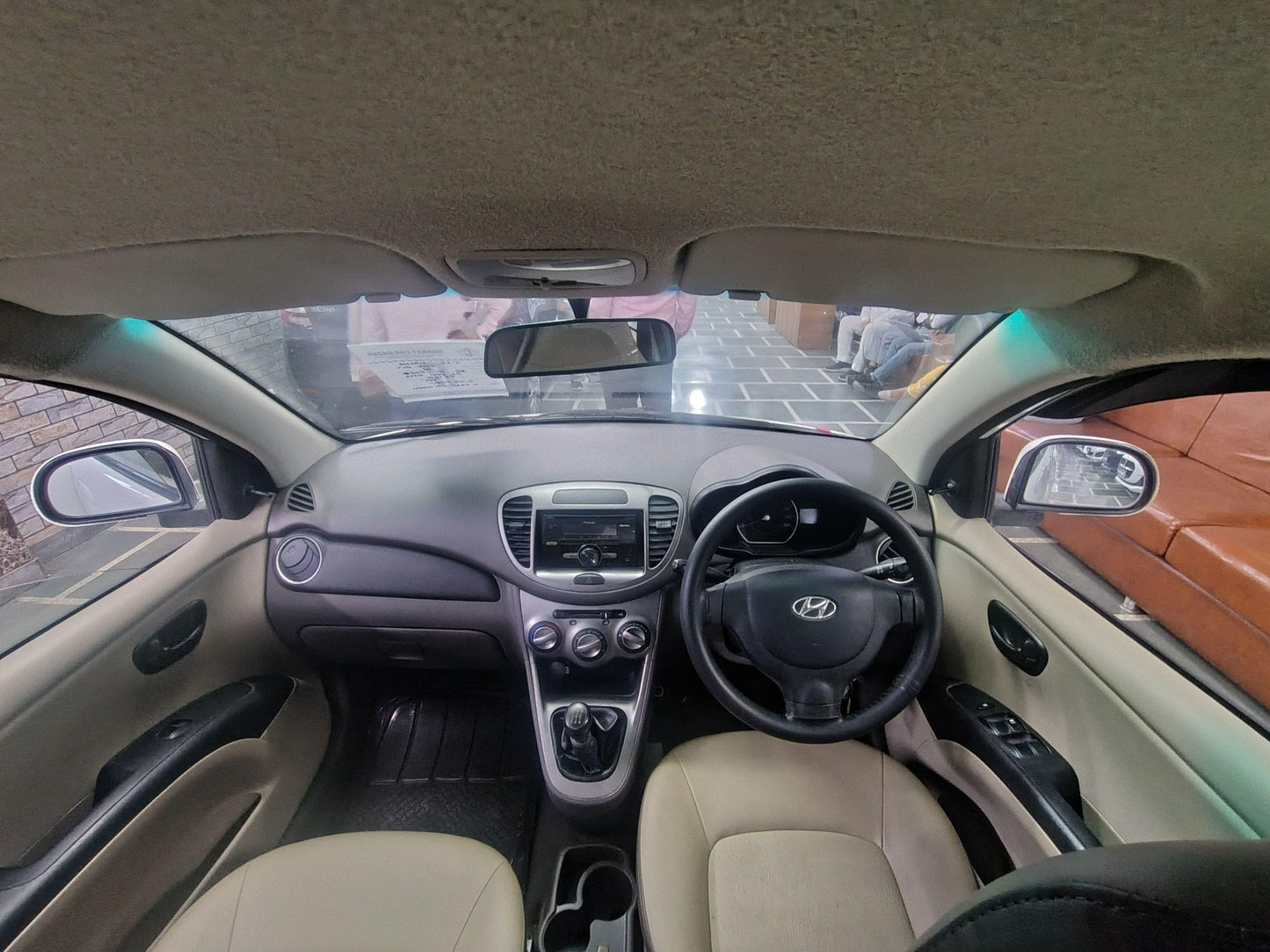 26,000 KMS HYUNDAI I10 MAGNA PETROL (2015)