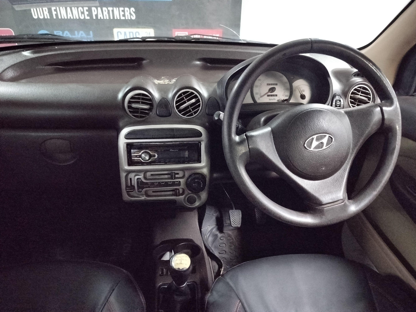 HYUNDAI SANTRO GL PETROL (2012)