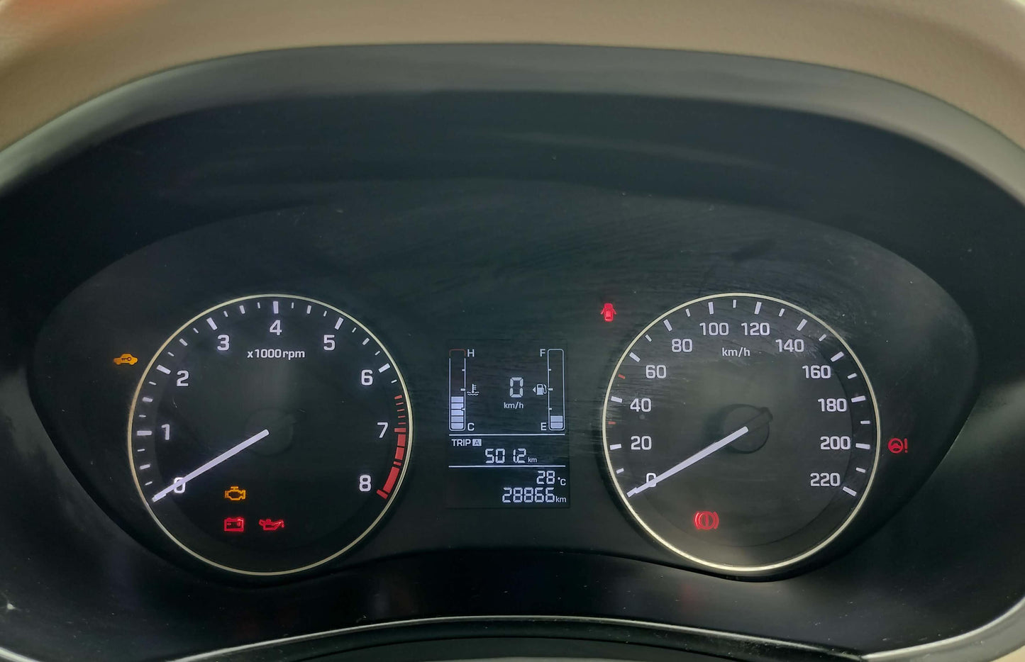 28,000 KMS HYUNDAI I20 MAGNA PETROL (2015)