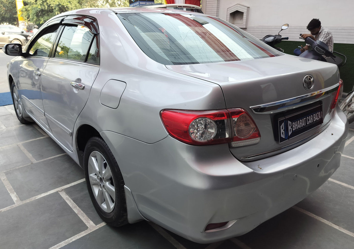 COROLLA ALTIS 1.8 G HB PETROL (2013)
