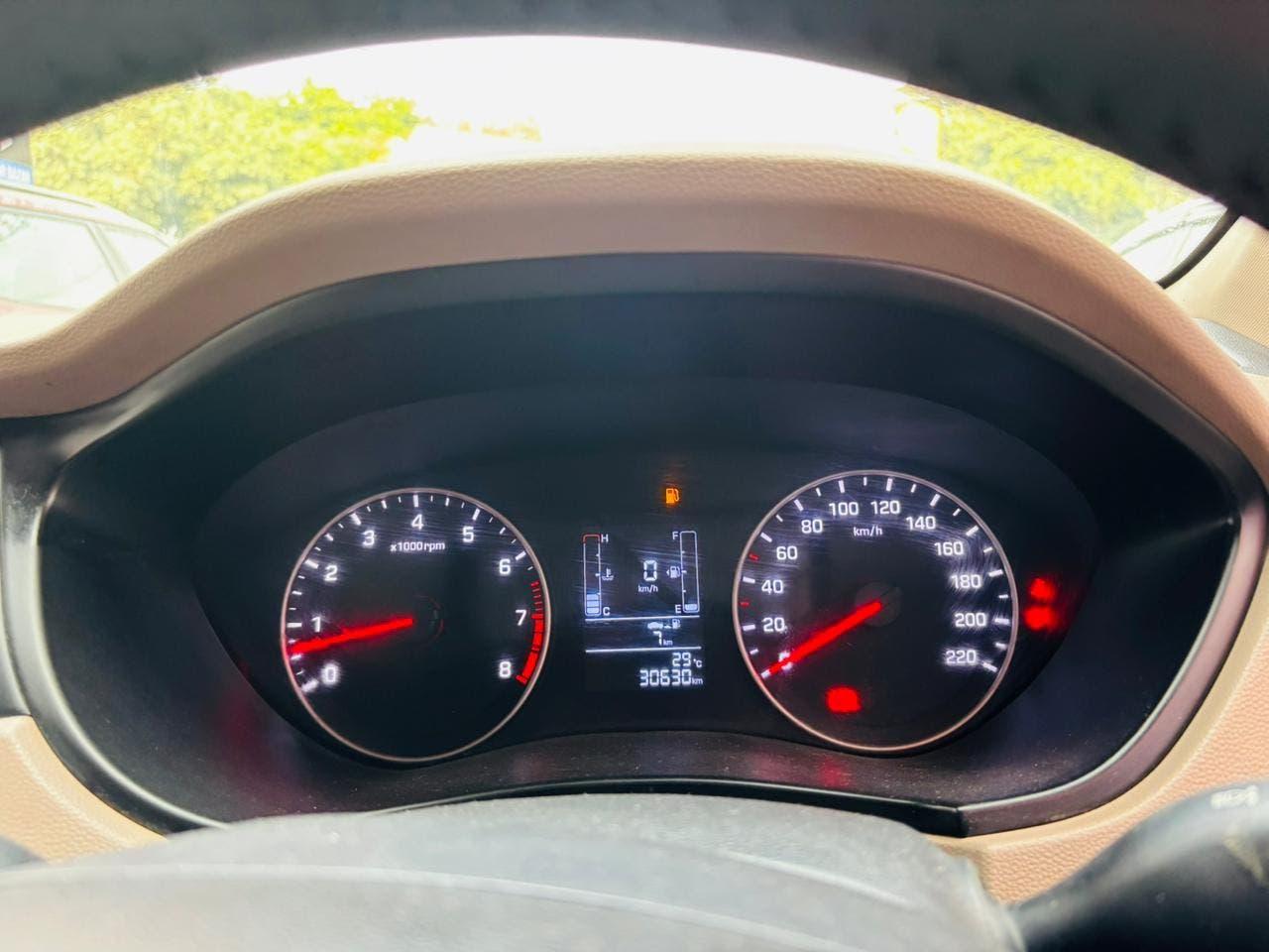 30,000 KMS HYUNDAI I20 MAGNA PETROL (2018)