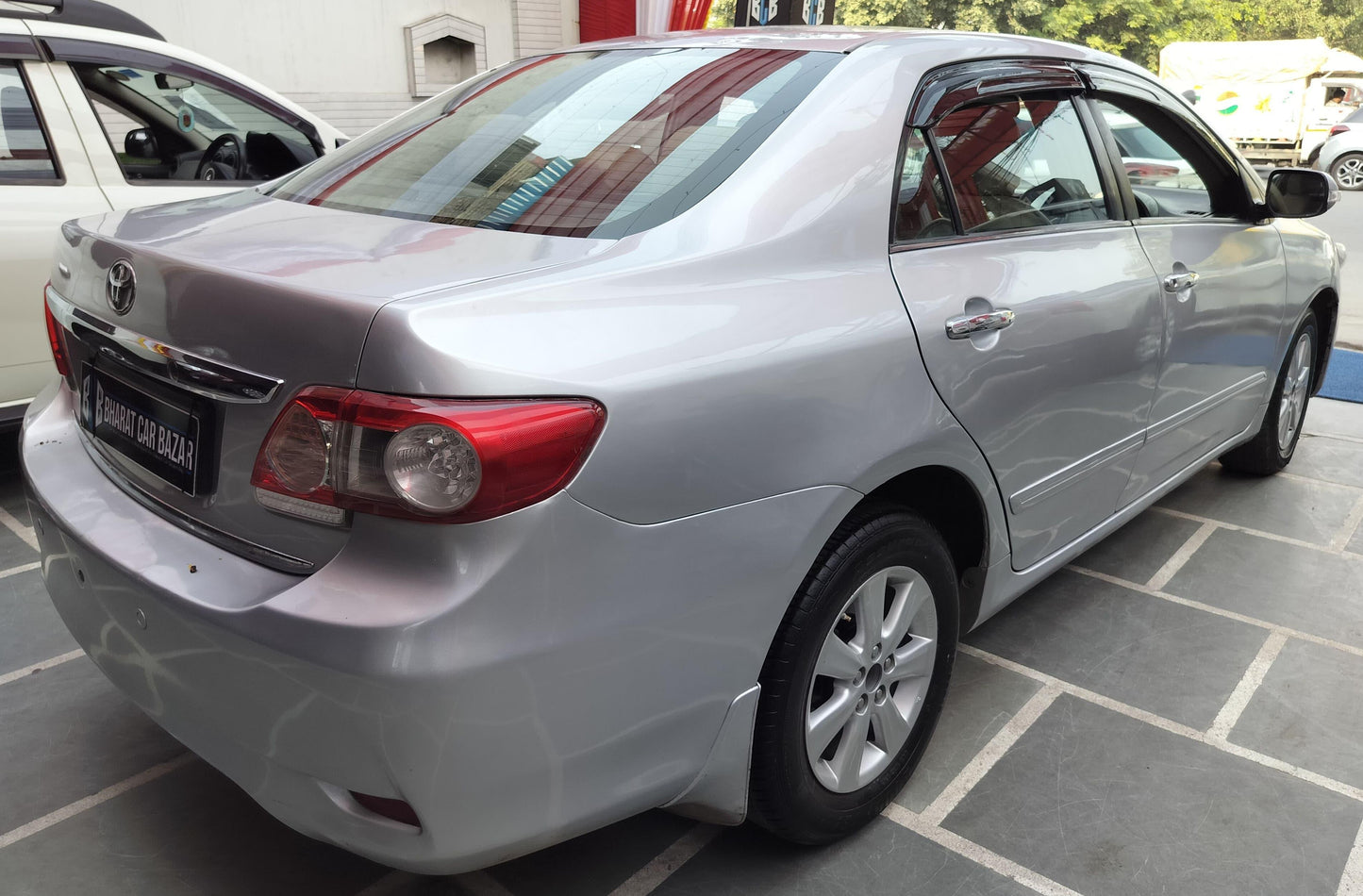 COROLLA ALTIS 1.8 G HB PETROL (2013)