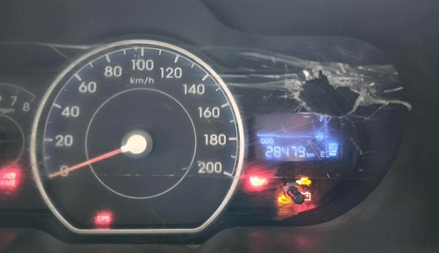 28,000 KMS HYUNDAI I10 ERA PETROL (2013)