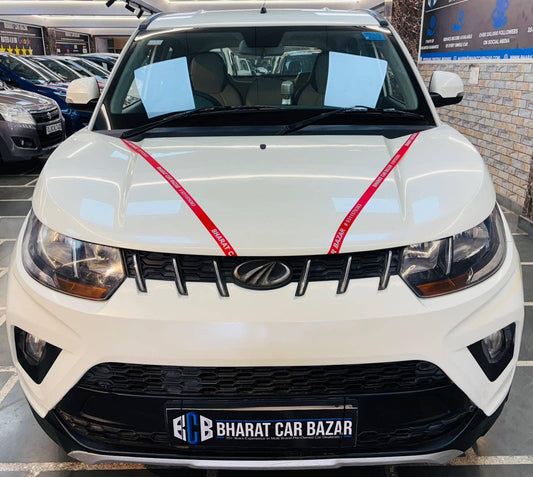 22,000 KMS MAHINDRA KUV 100 K6+ 6STR G NXT PETROL (2018)
