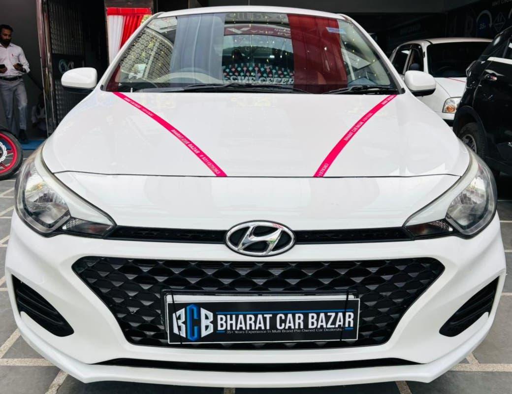 30,000 KMS HYUNDAI I20 MAGNA PETROL (2018)