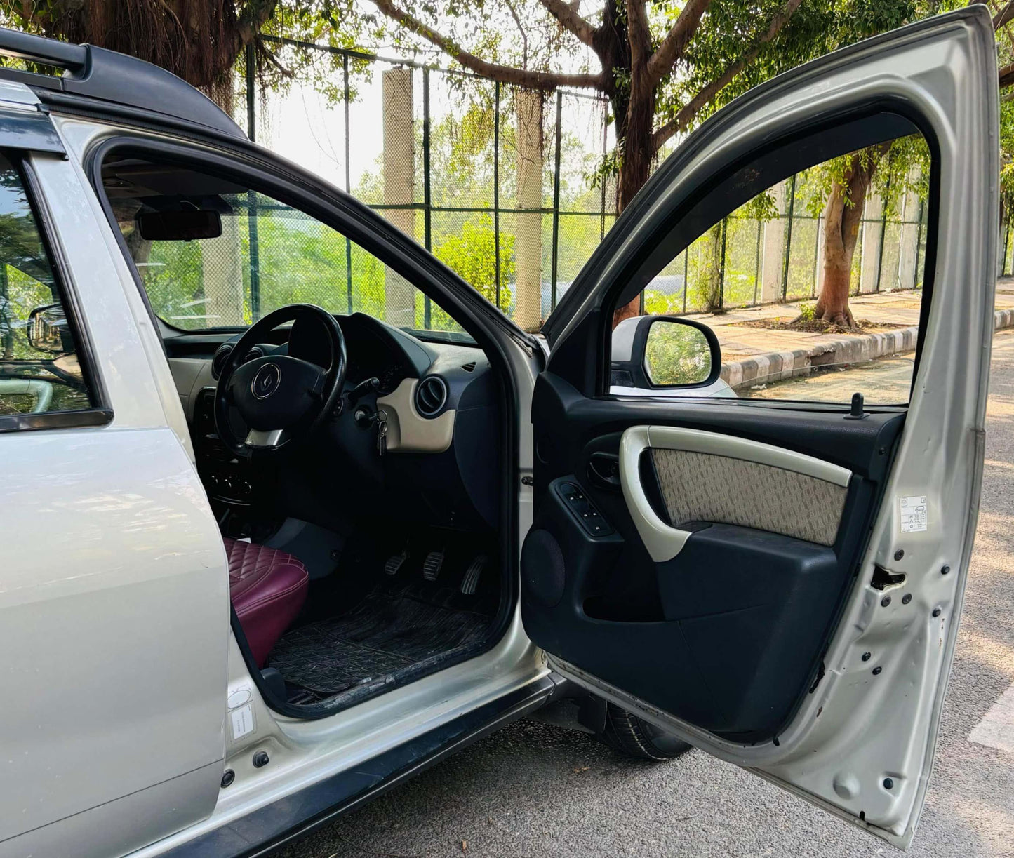 RENAULT DUSTER RXL PETROL (2014)