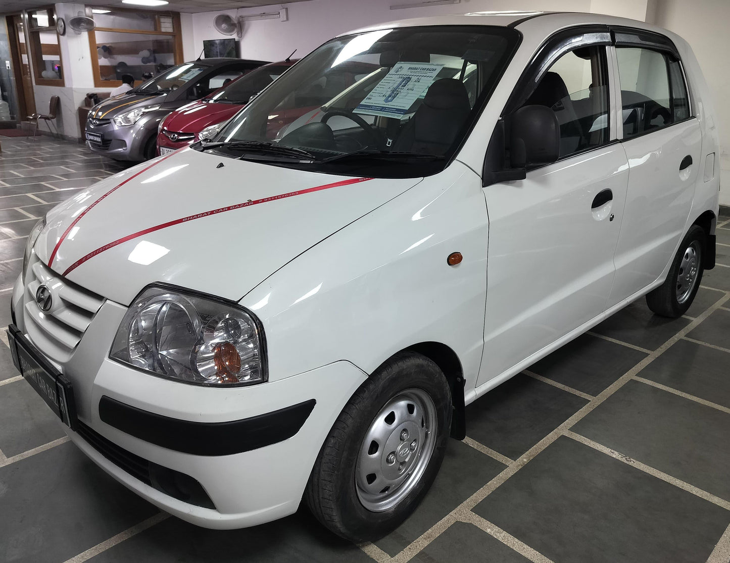 HYUNDAI SANTRO GL PETROL (2012)