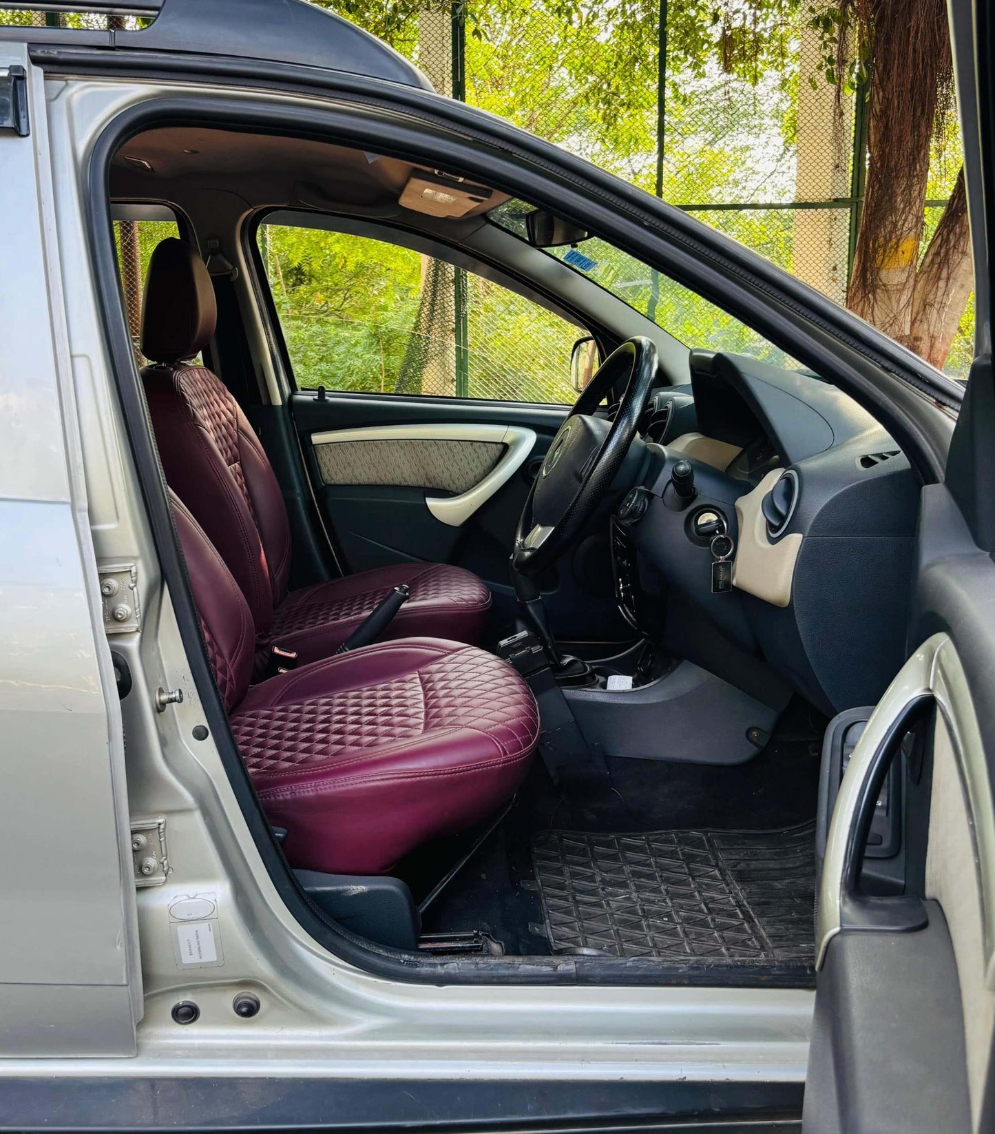 RENAULT DUSTER RXL PETROL (2014)