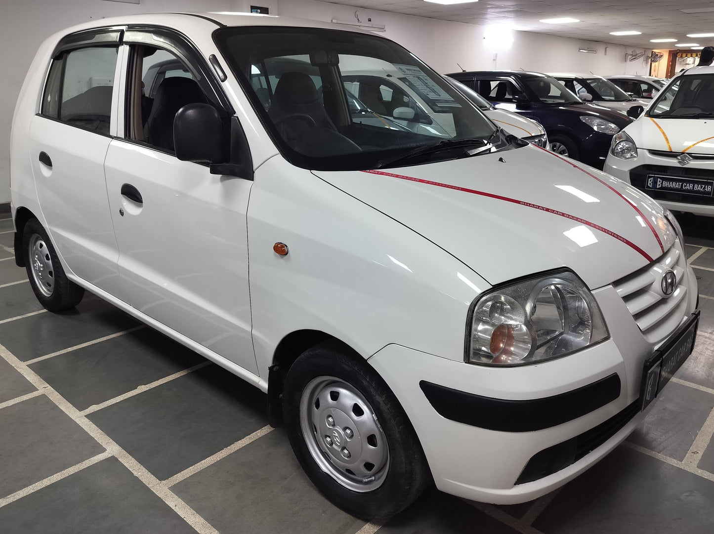 HYUNDAI SANTRO GL PETROL (2012)