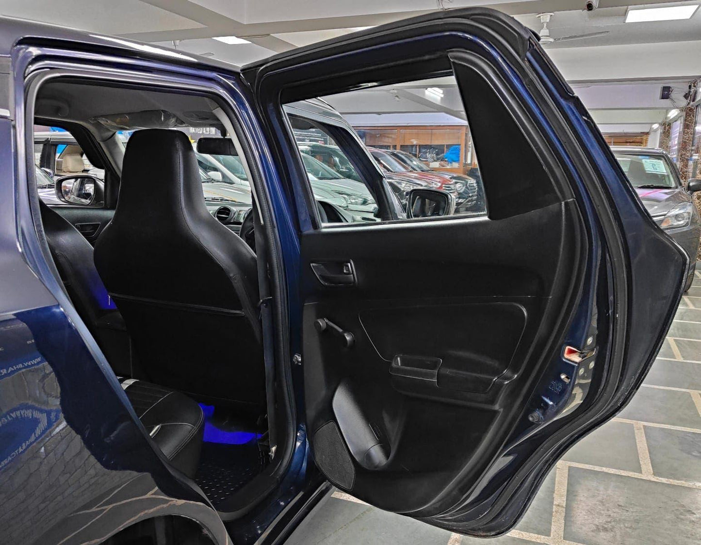 MARUTI SWIFT LXI CNG (2019)