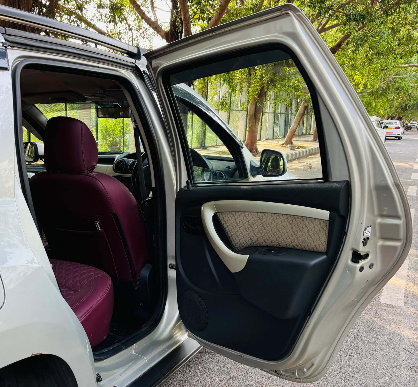 RENAULT DUSTER RXL PETROL (2014)
