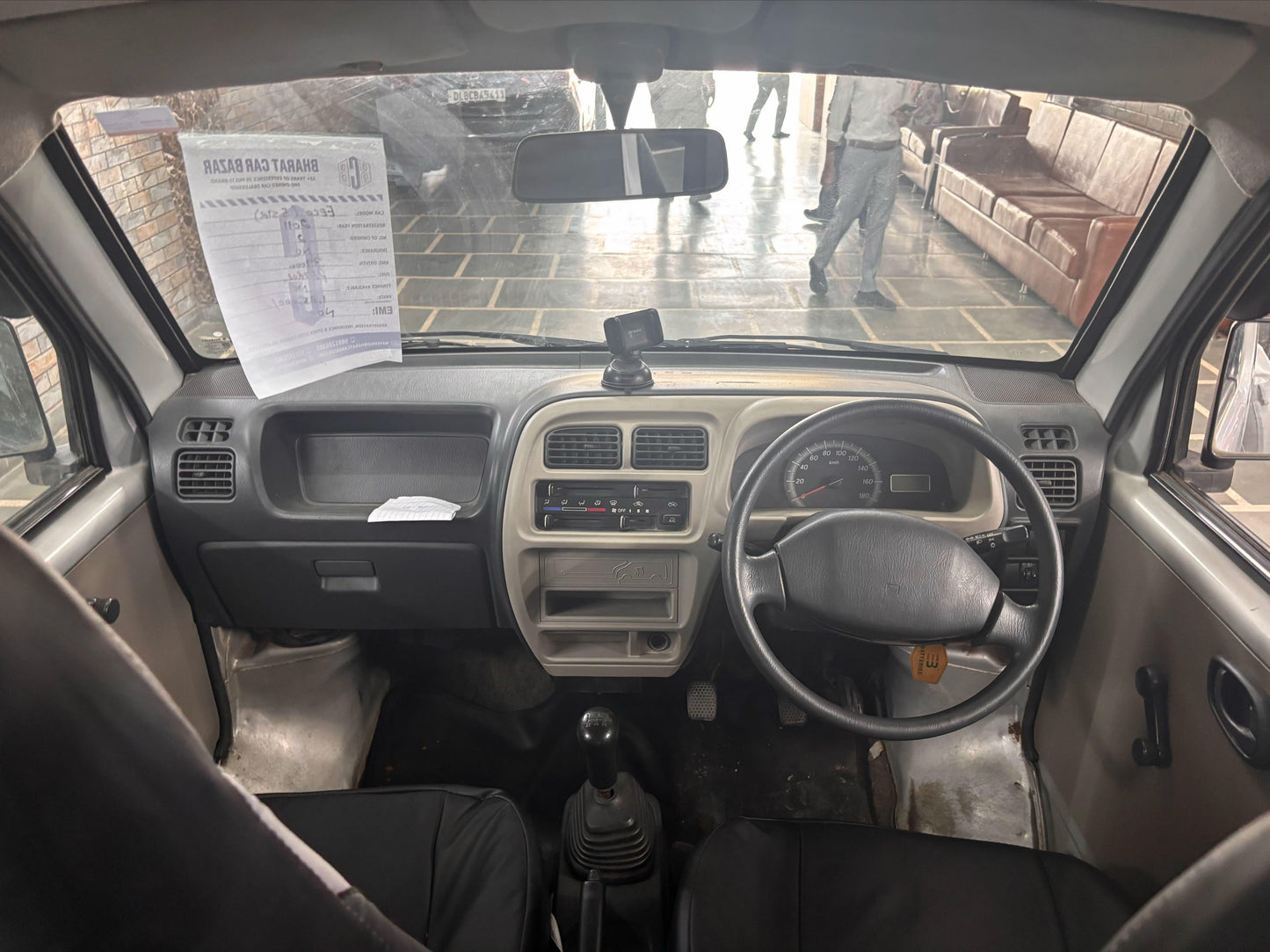 37,000 KMS MARUTI EECO 5STR PETROL (2011)