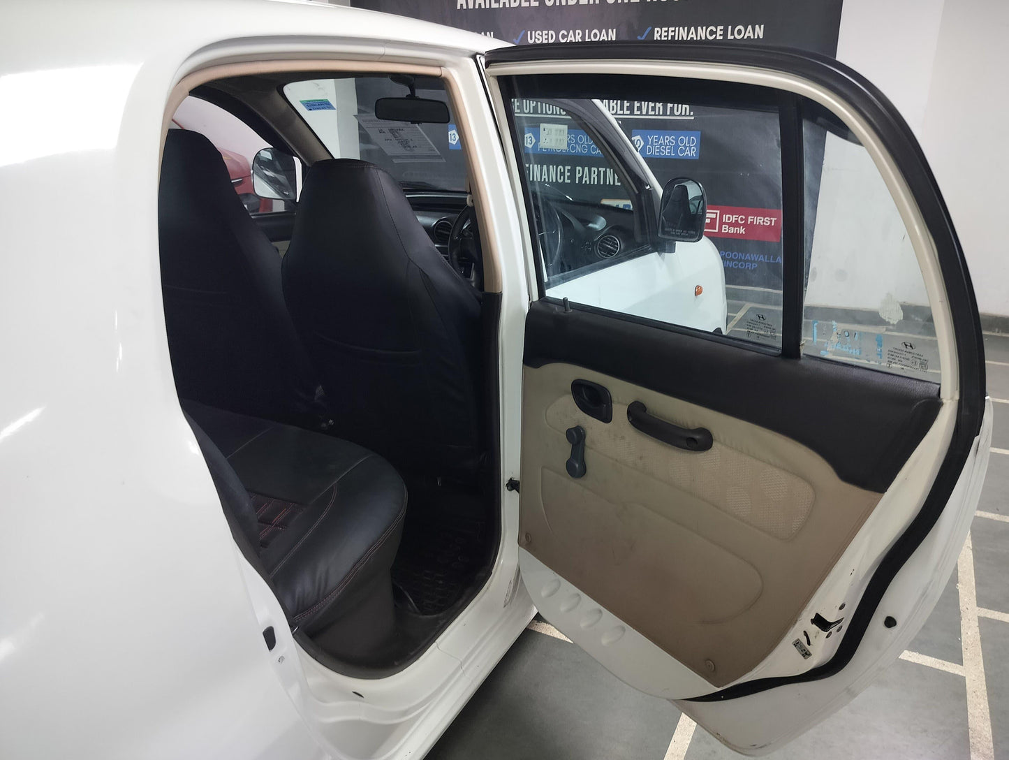 HYUNDAI SANTRO GL PETROL (2012)