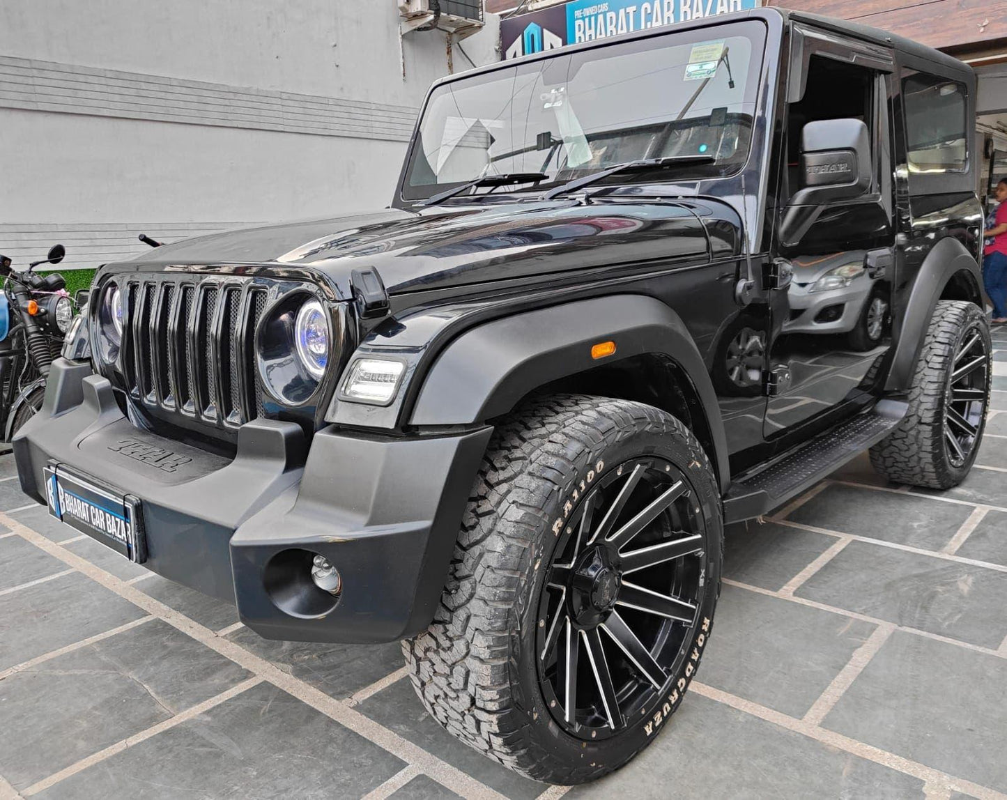 22,000 KMS MAHINDRA THAR LX D MT 4X4 PETROL (2023)