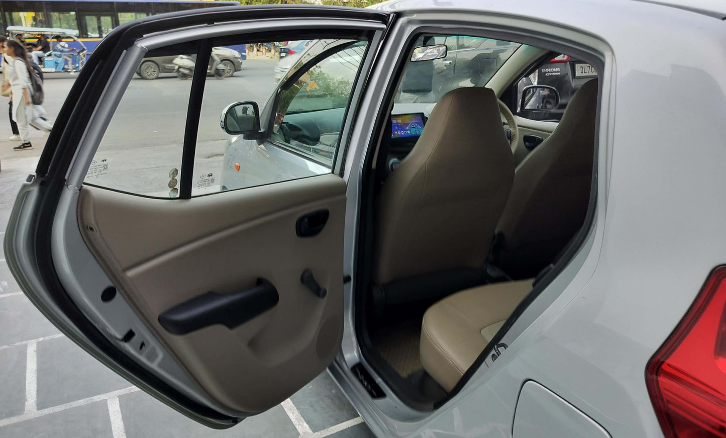 28,000 KMS HYUNDAI I10 ERA PETROL (2013)