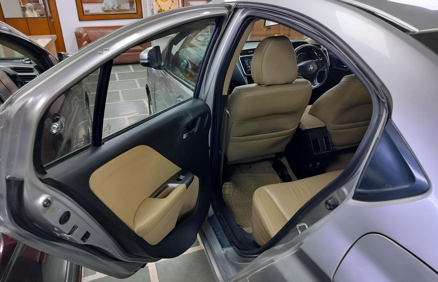 HONDA CITY VX 1.5 CVT PETROL (2014)
