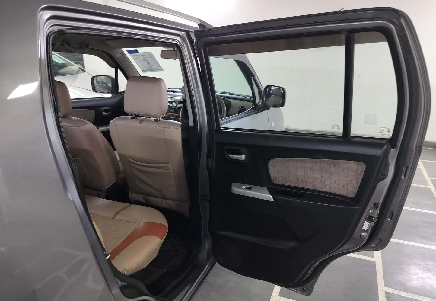 41,000 KMS MARUTI WAGONR VXI PETROL (2015)
