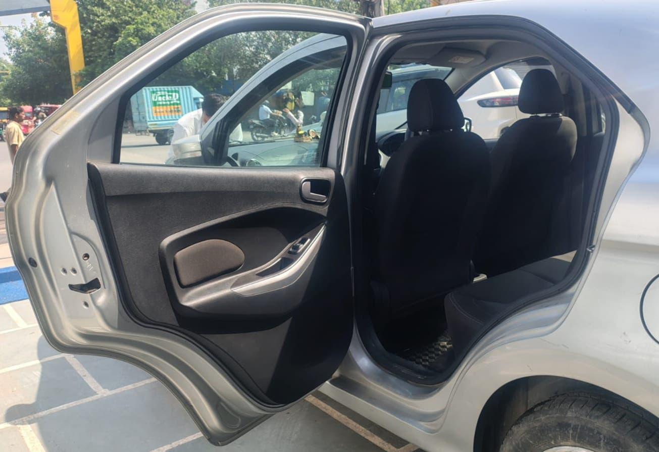 30,000 KMS FORD FIGO 1.2 TI-VCT PETROL (2015)