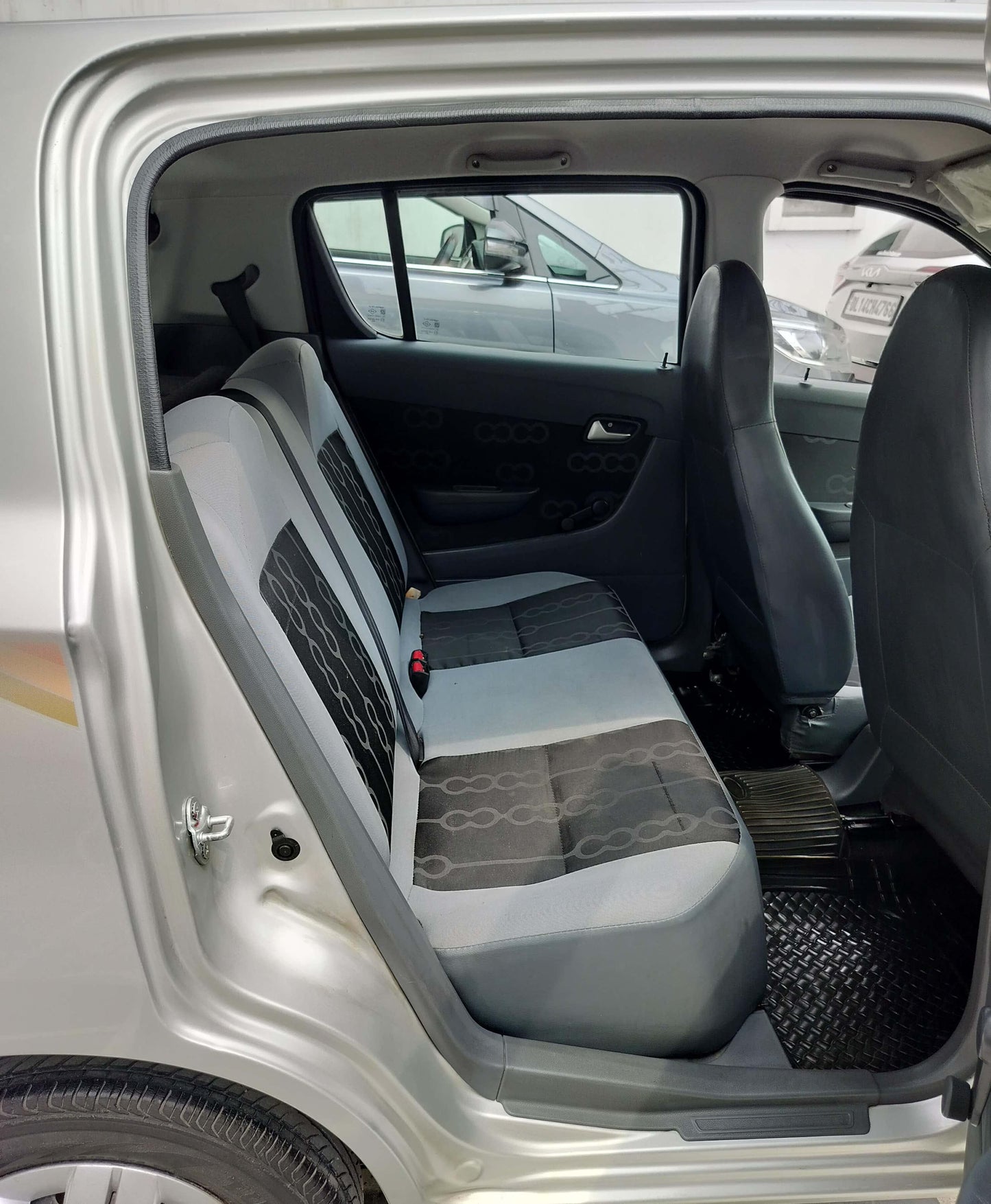 31,000 KMS MARUTI ALTO VXI PETROL ( 2016)