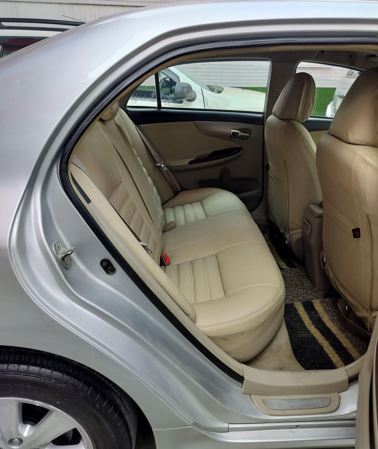 COROLLA ALTIS 1.8 G HB PETROL (2013)