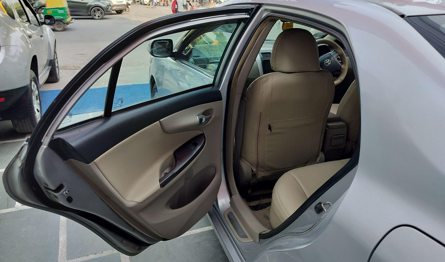 COROLLA ALTIS 1.8 G HB PETROL (2013)