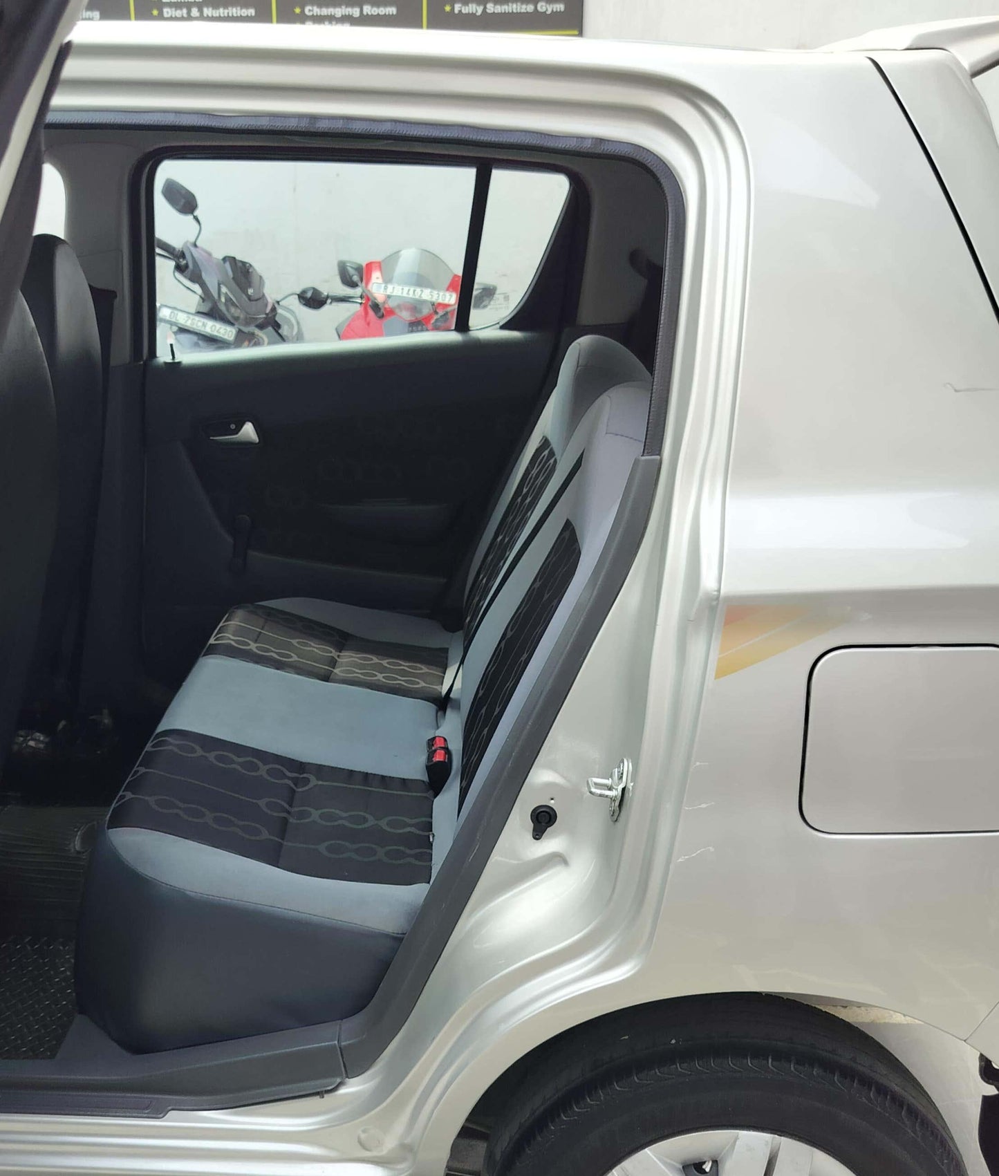31,000 KMS MARUTI ALTO VXI PETROL ( 2016)