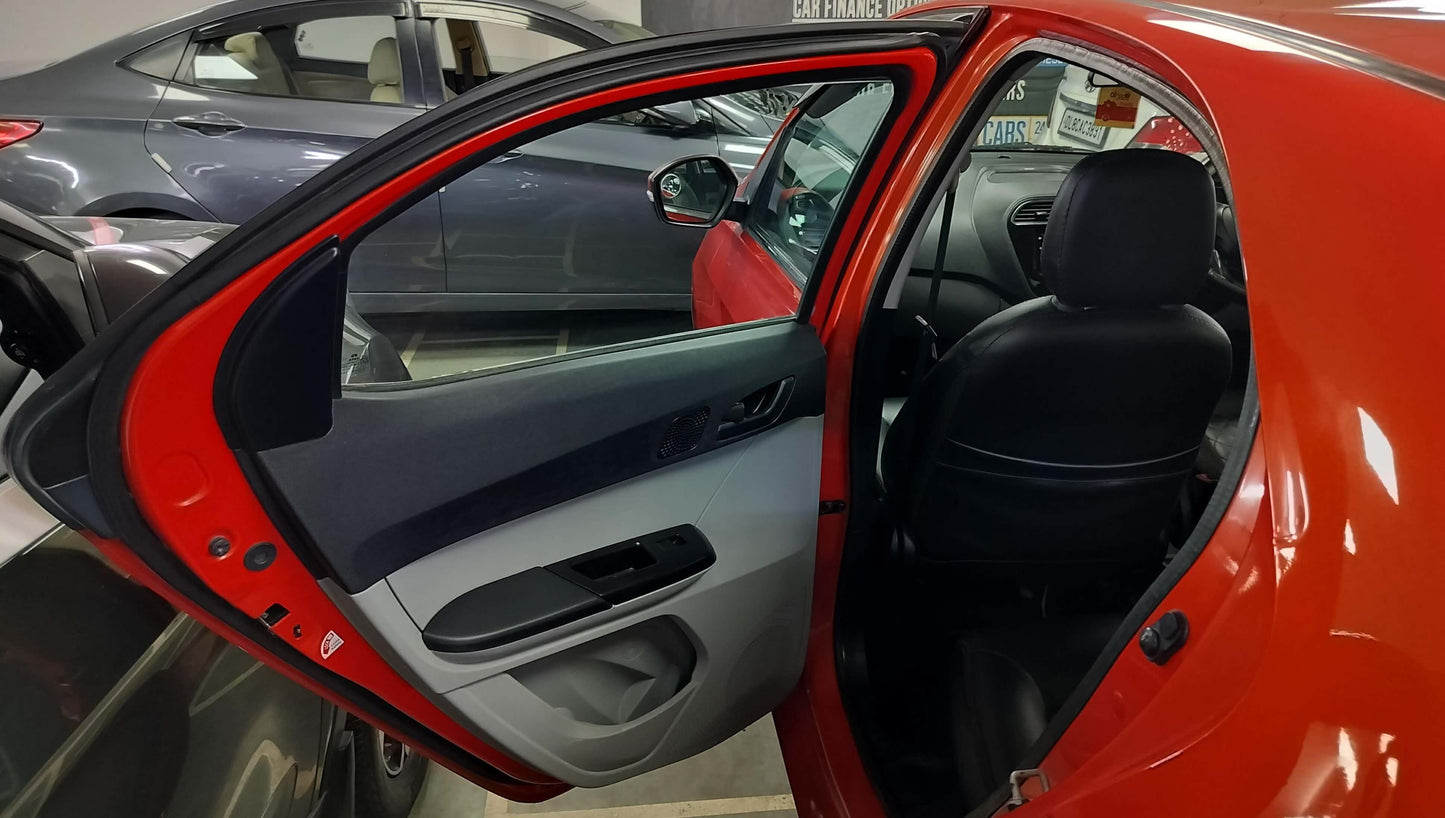 19,000 KMS TATA TIAGO XT 1.2 PETROL (2020)
