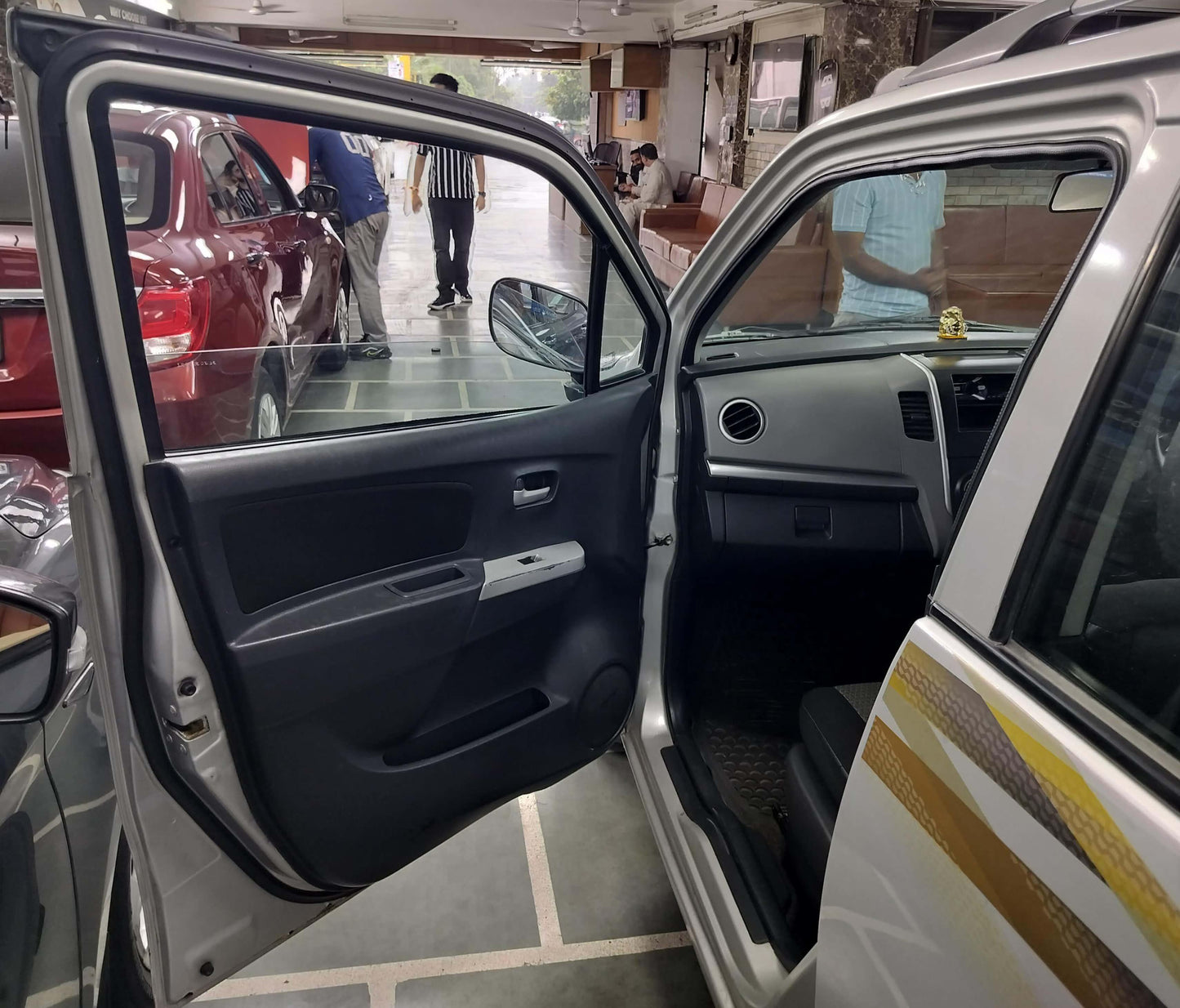 MARUTI WAGONR LXI GREEN CNG (2011)