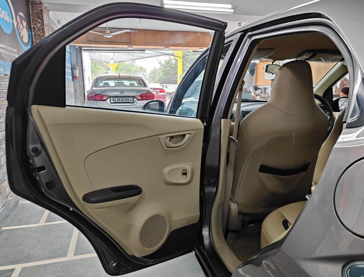 HONDA BRIO S (O) PETROL (2012)