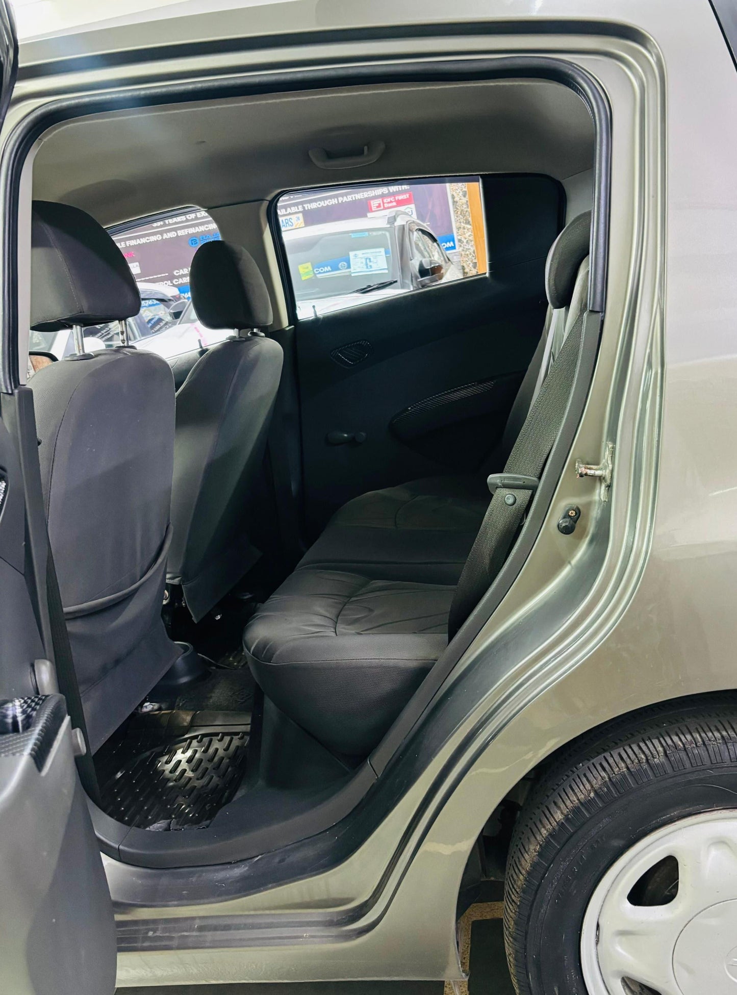 30,000 KMS CHEVROLET BEAT LS 1.2 PETROL (2012)