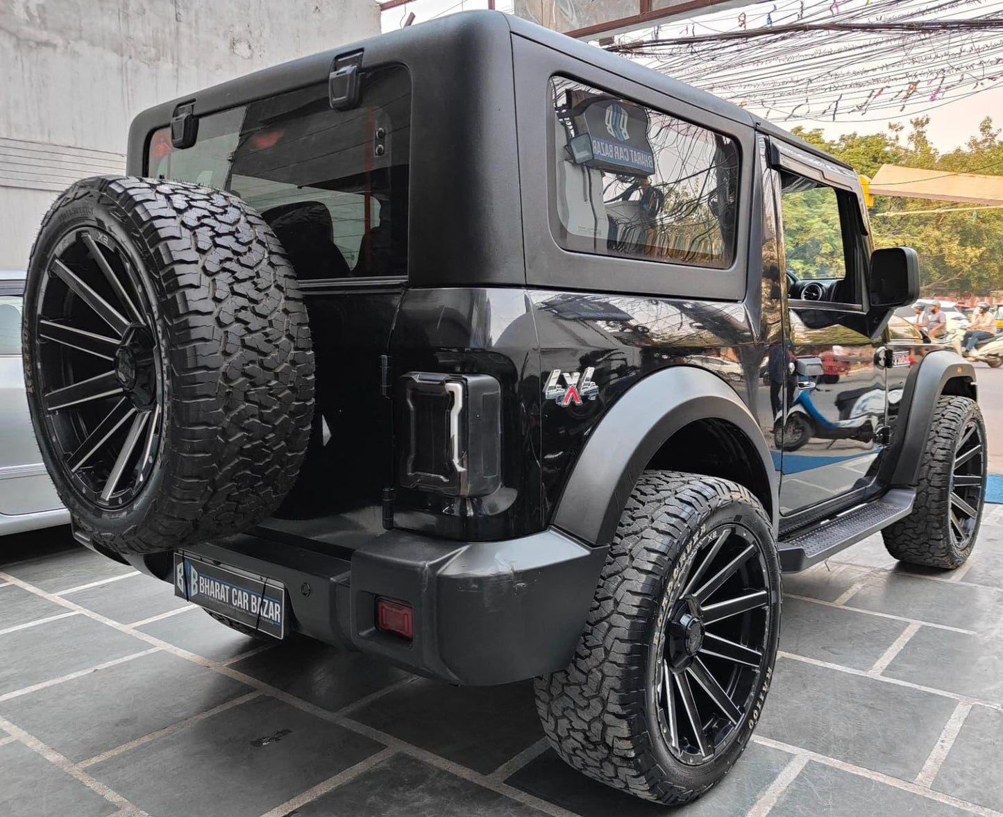 22,000 KMS MAHINDRA THAR LX D MT 4X4 PETROL (2023)