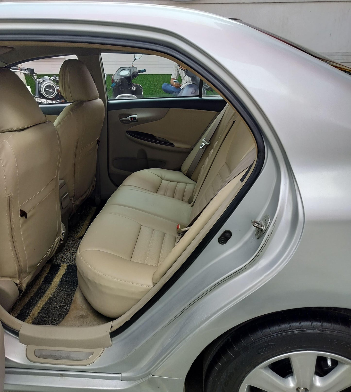 COROLLA ALTIS 1.8 G HB PETROL (2013)