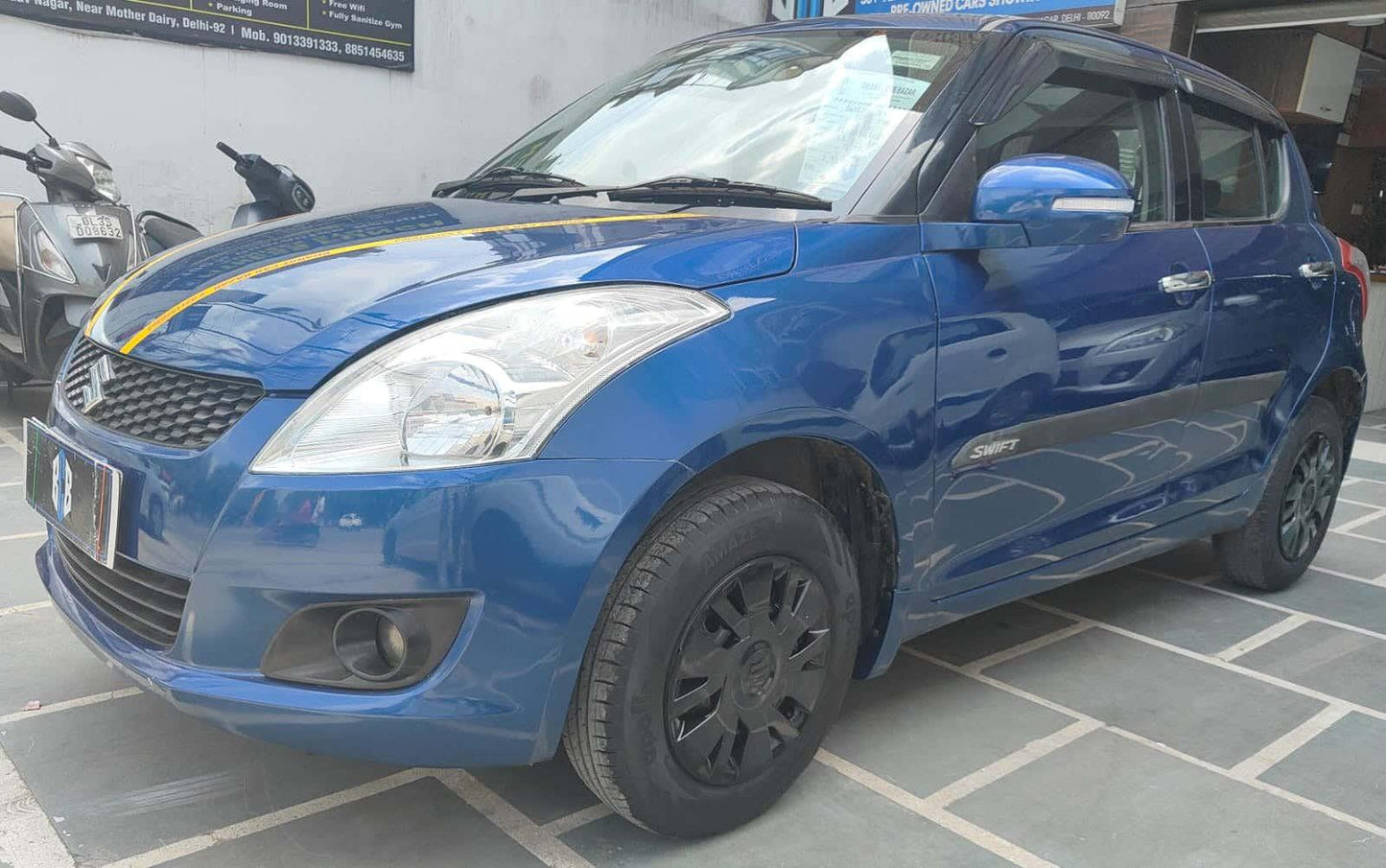 MARUTI SWIFT VXI PETROL (2012)