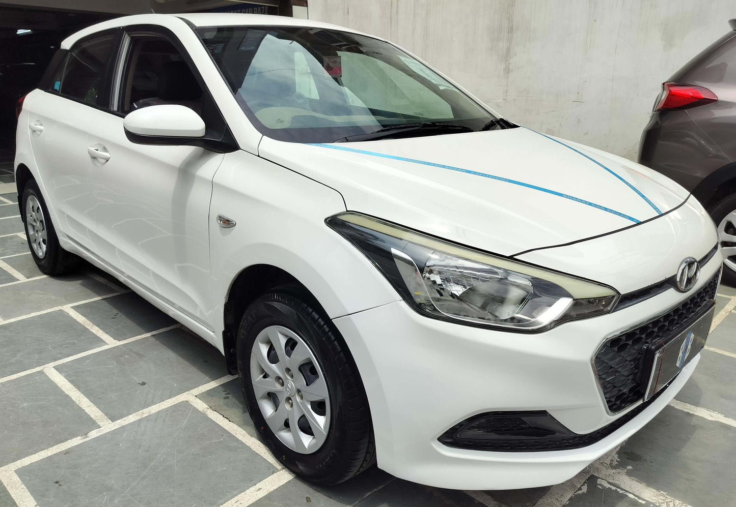 28,000 KMS HYUNDAI I20 MAGNA PETROL (2015)