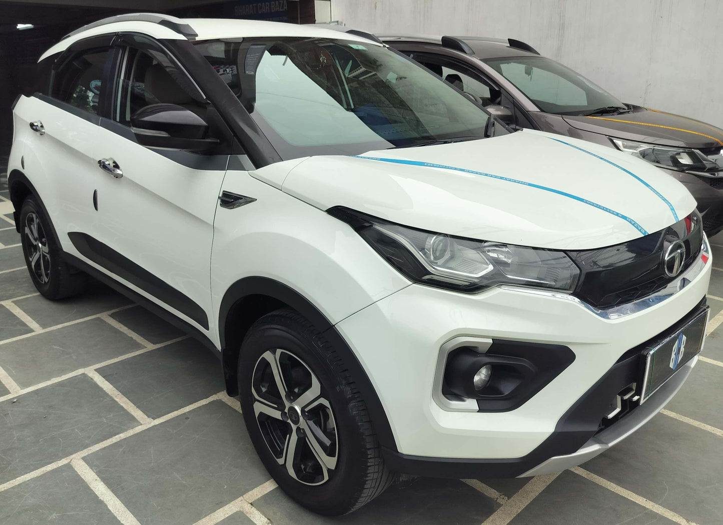 39,000 KMS TATA NEXON XZ+ 1.2 PETROL (2021)