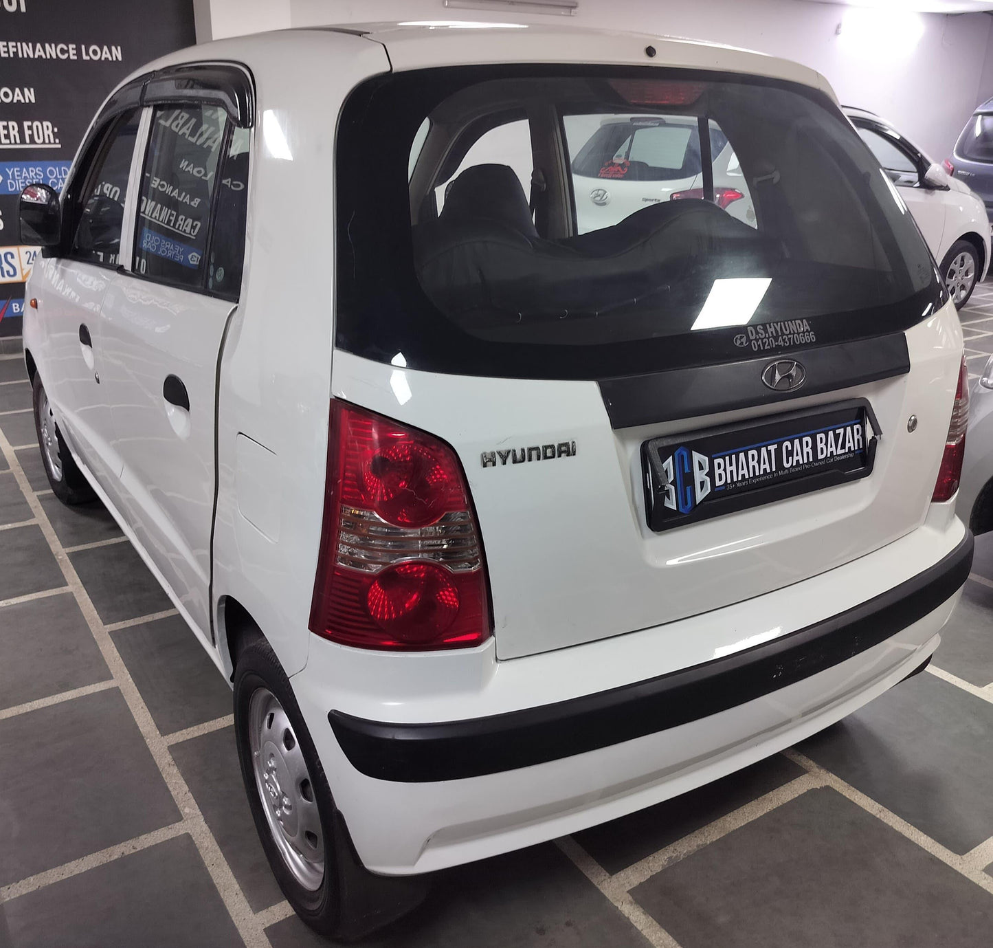 HYUNDAI SANTRO GL PETROL (2012)