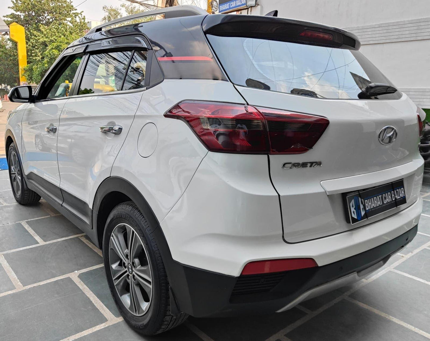 37,000 KMS HYUNDAI CRETA SX+ PETROL (2017)