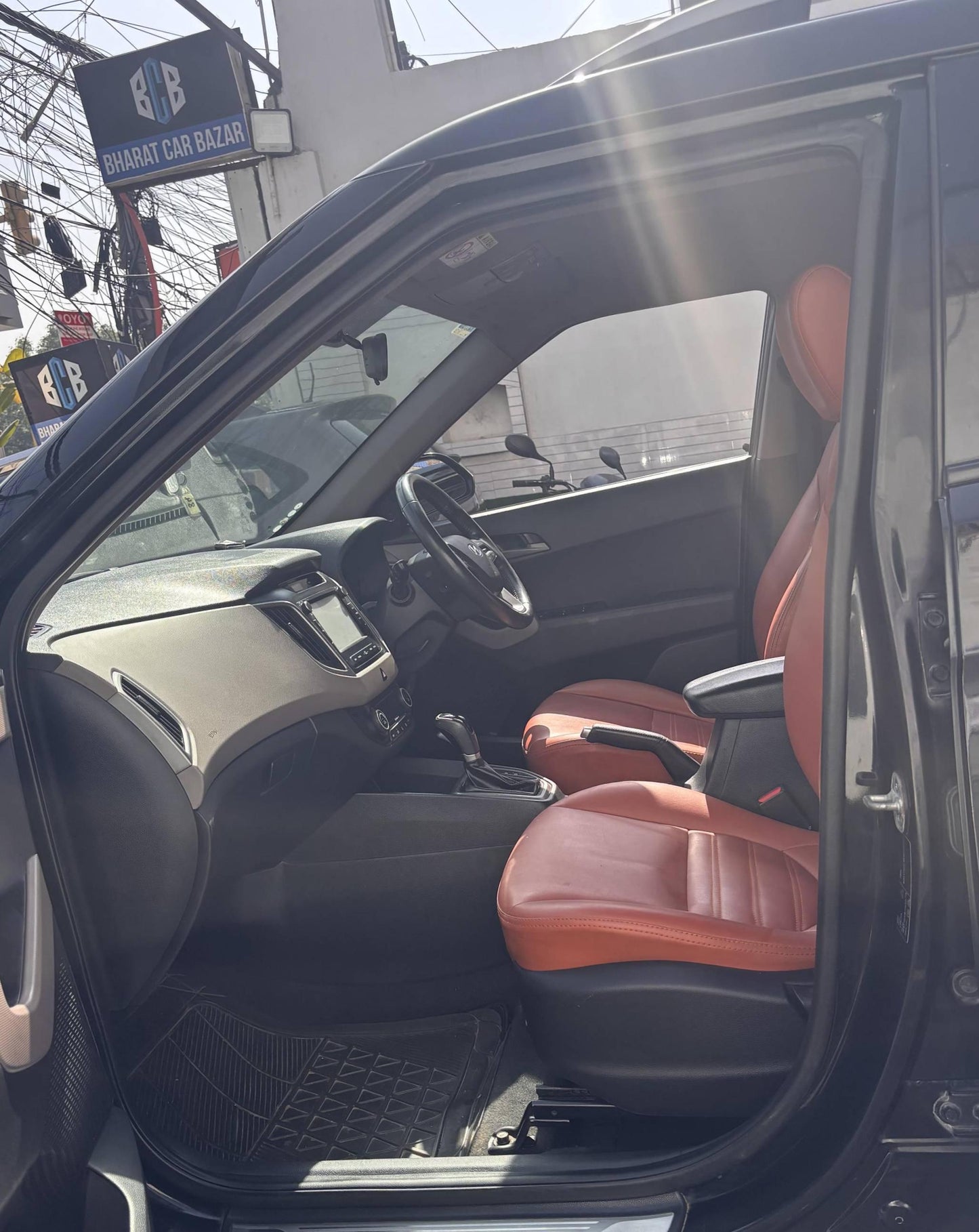 HYUNDAI CRETA SX+ 1.6 AUTO PETROL (2017)