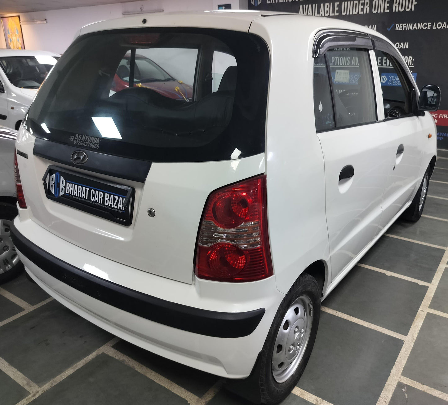 HYUNDAI SANTRO GL PETROL (2012)