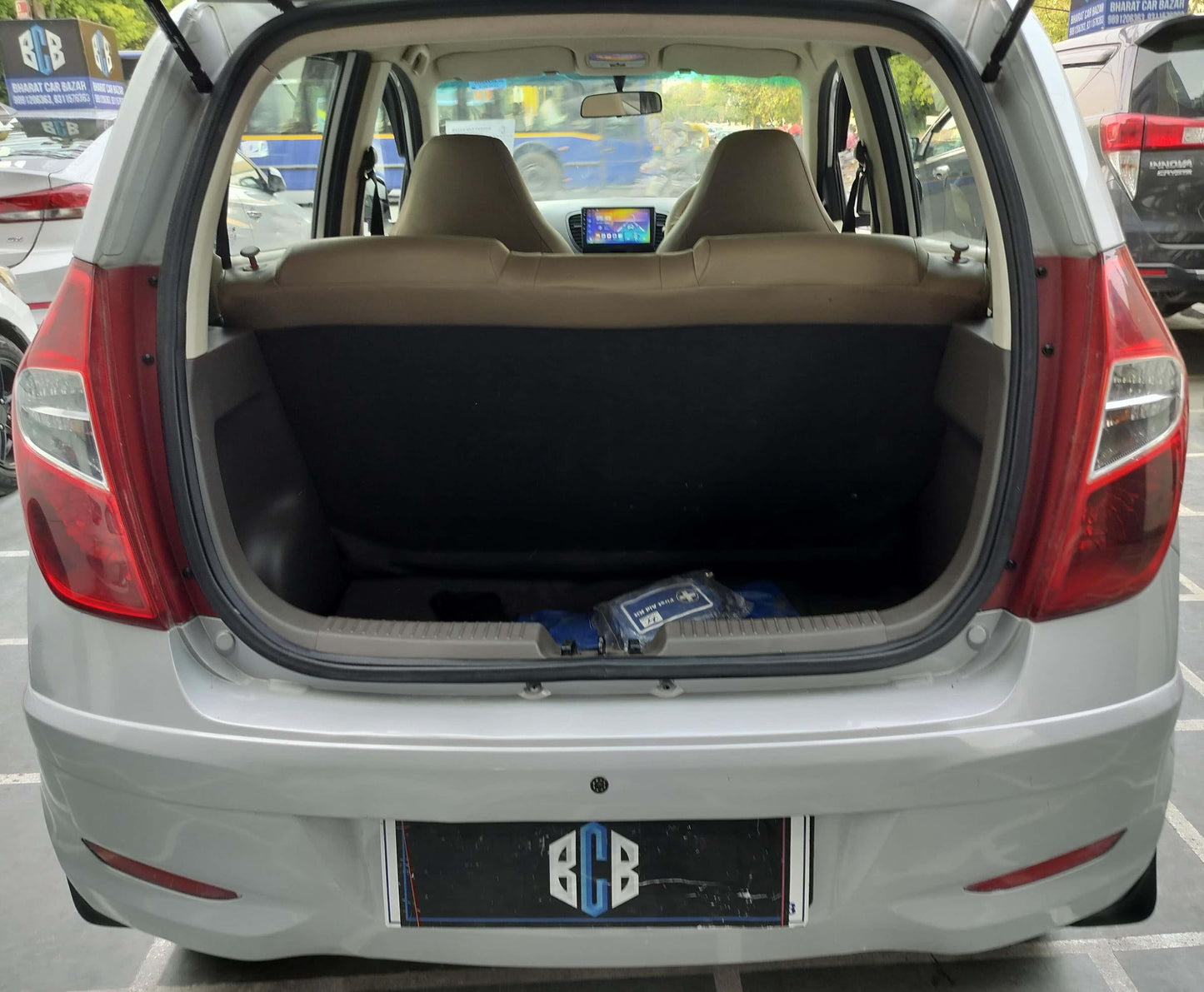 28,000 KMS HYUNDAI I10 ERA PETROL (2013)