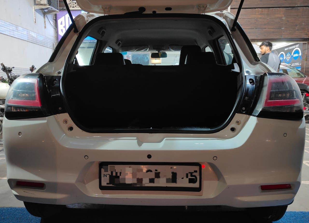 12,000 KMS MARUTI SWIFT LXI PETROL (2024)
