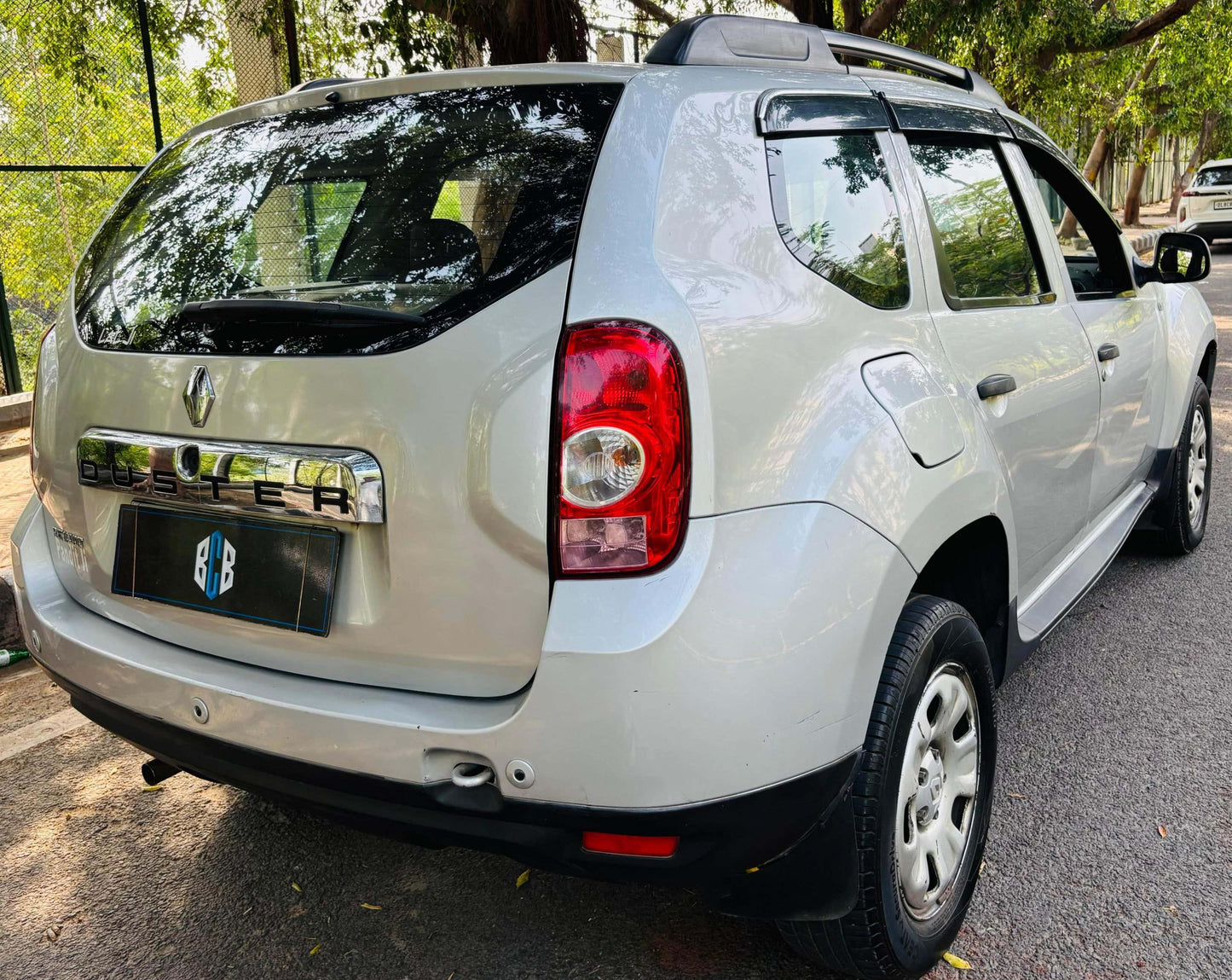 RENAULT DUSTER RXL PETROL (2014)