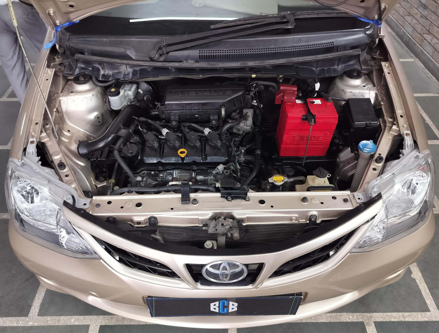 46,000 KMS TOYOTA ETIOS LIVA PETROL (2015)