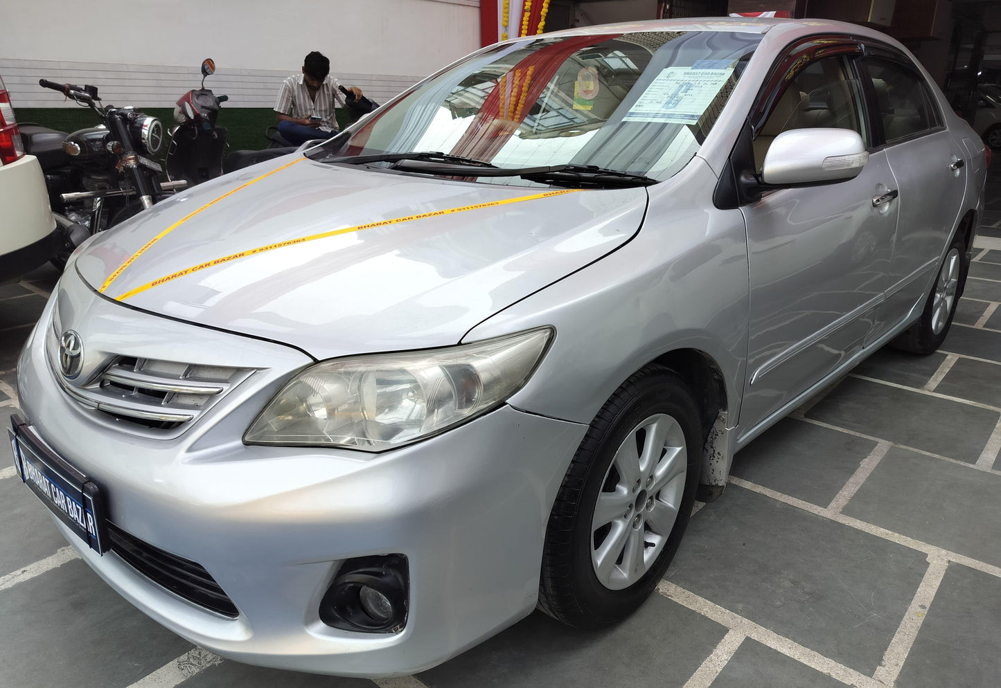 COROLLA ALTIS 1.8 G HB PETROL (2013)